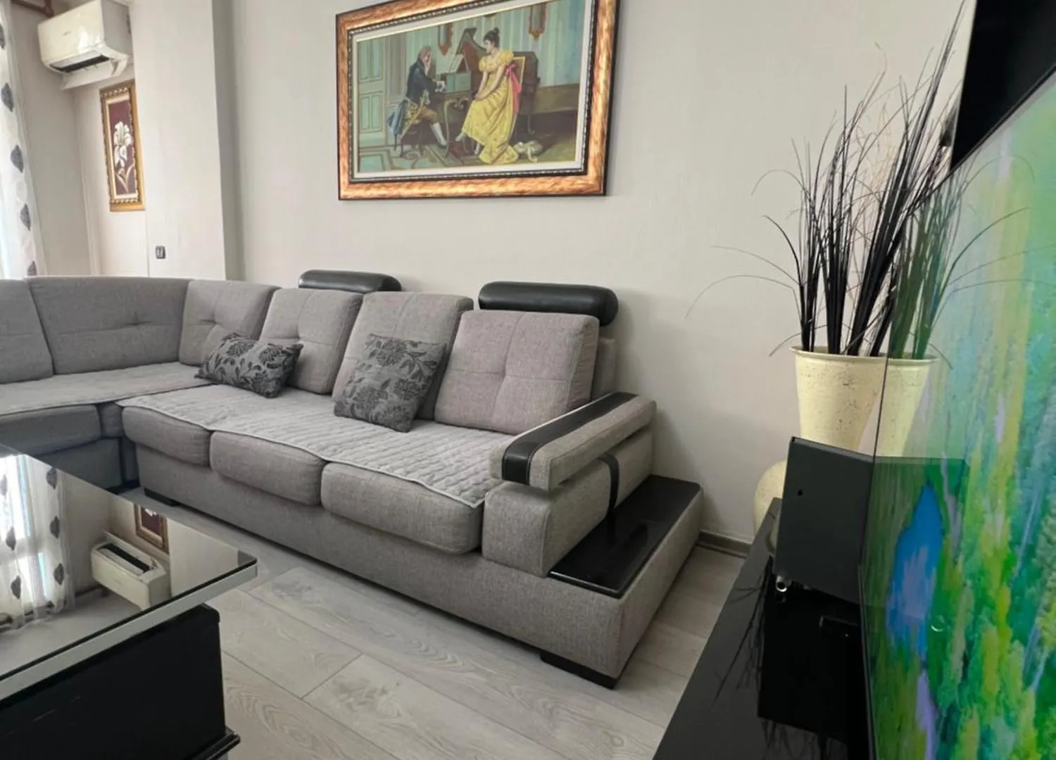 Tirana Art_Apartment 0*,